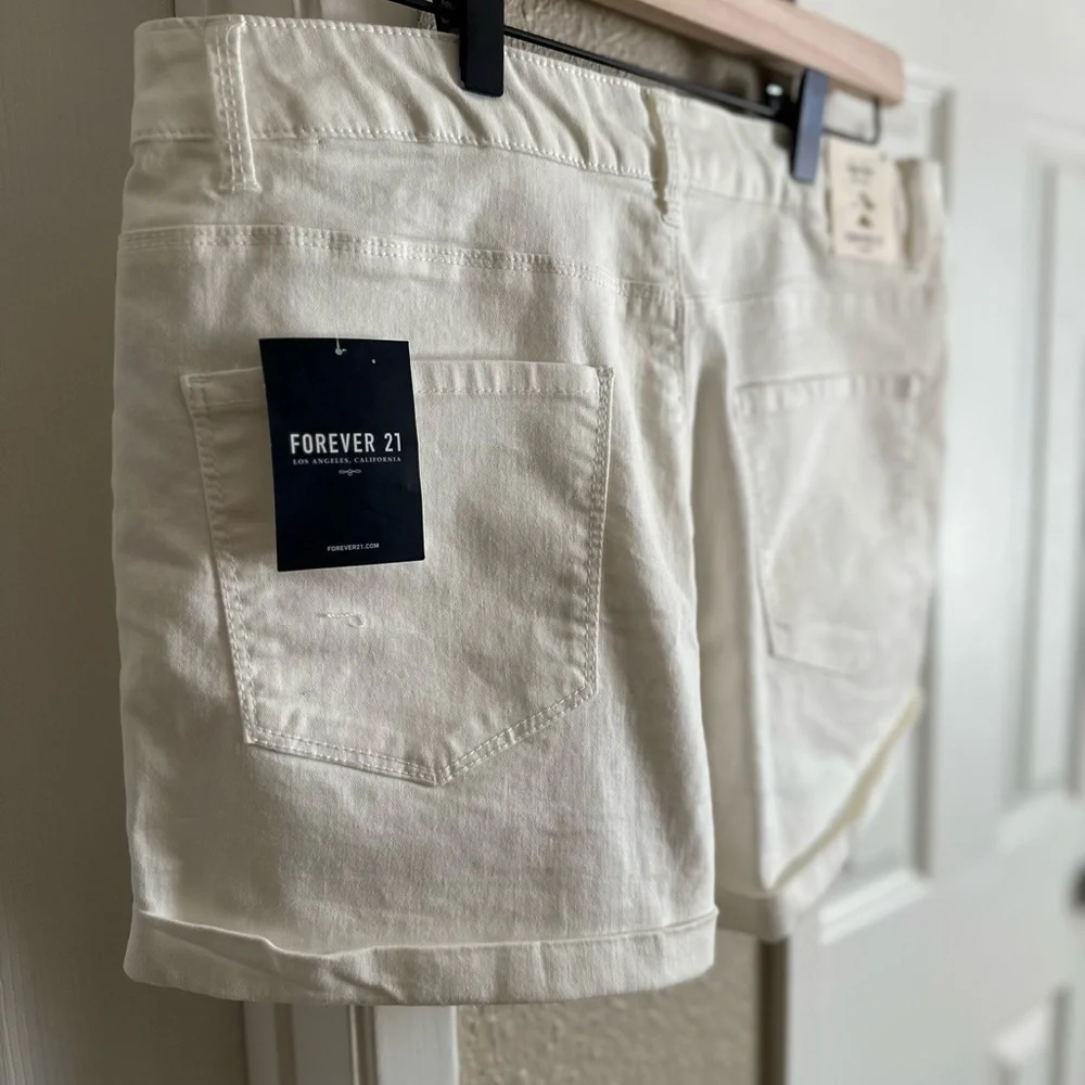 Forever 21 High Rise Ivory Shorts Size: 30 - Picture 4 of 8